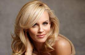 Jenny McCarthy’s Net Worth 2020 – Famous Actor and TV Host